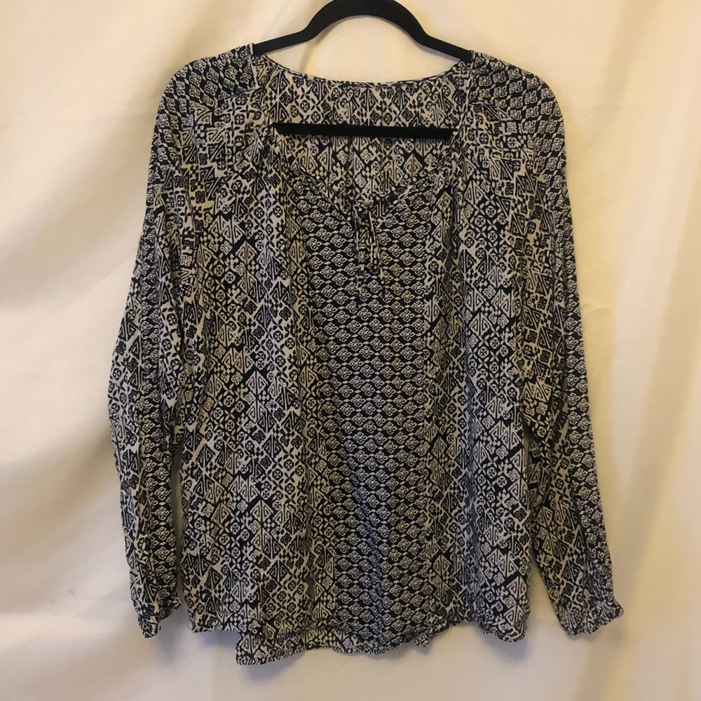 🎁✈️😊Black & White, Boho Blouse